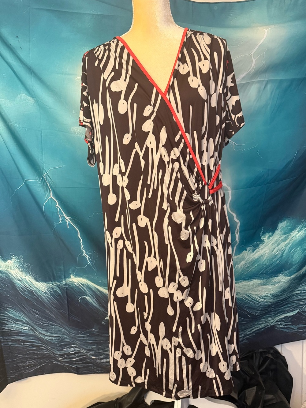 Lane Bryant Black & White Graphic Wrap Coverup with Red Trim